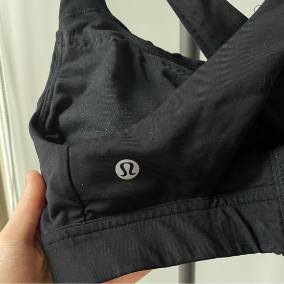 Lululemon Stash It All Sports Bra - Picture 6 of 8